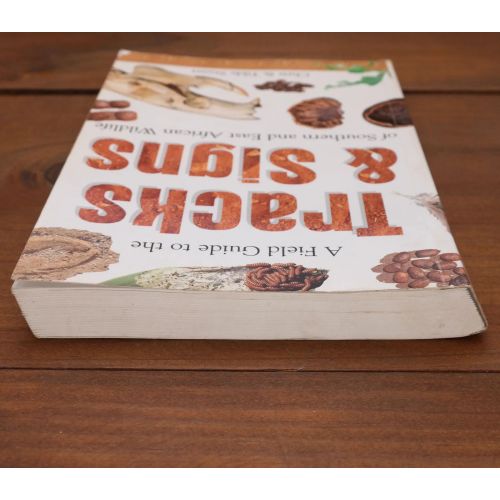 A Field Guide To The Tracks & Signs Of Southern And Eastern African Wildlife | Home | Mickle & More Second-Hand Books