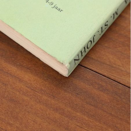 Skatte Van Die Sneeu | Home | Mickle & More Second-Hand Books