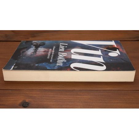 Vin | Fiksie | Mickle & More Second-Hand Books