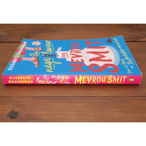 Die Nege Lewens Van Mevrou Smit | Fiksie | Mickle & More Second-Hand Books