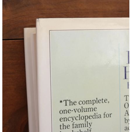 Family Health Encyclopaedia - The Complete Modern Medical Reference Book For The Home | Home | Mickle & More Second-Hand Books