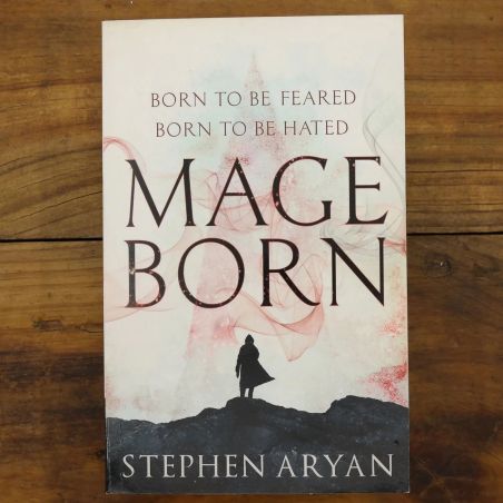 Mageborn | Magic | Mickle & More Second-Hand Books