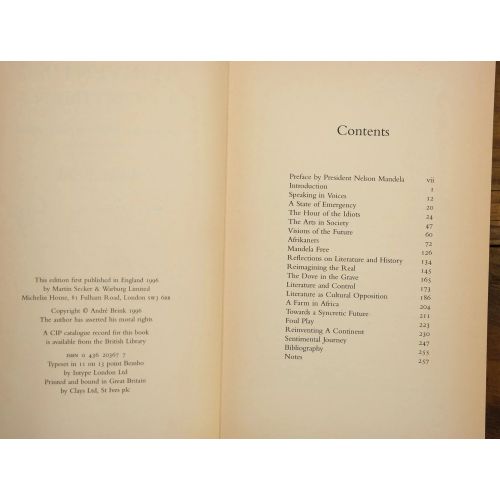 Reinventing a Continent: Writing and Politics in South Africa | History | Mickle & More Second-Hand Books