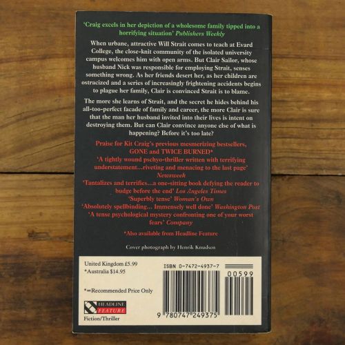 Strait | Thriller | Mickle & More Second-Hand Books
