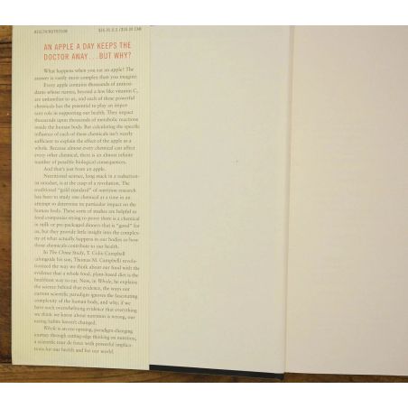 Whole - Rethinking the Science Of Nutrition | Health / Wellness | Mickle & More Second-Hand Books