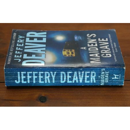 A Maiden's Grave | Suspense | Mickle & More Second-Hand Books