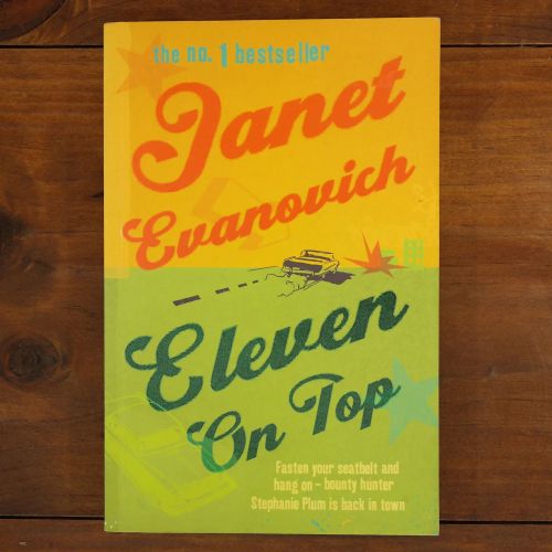 Eleven On Top (Stephanie Plum Book 11) | Mystery | Mickle & More Second-Hand Books
